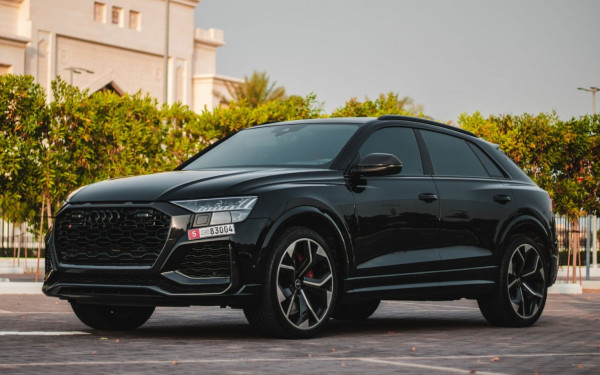 Audi RSQ8