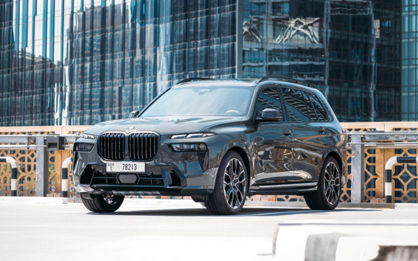 BMW X7 40i